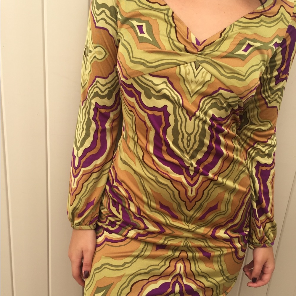 Dress - Picture 2 of 4
